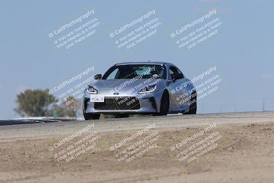 media/Oct-04-2025-OnGrid (Sat) [[44bd565ffa]]/Green Group/Grapevine/